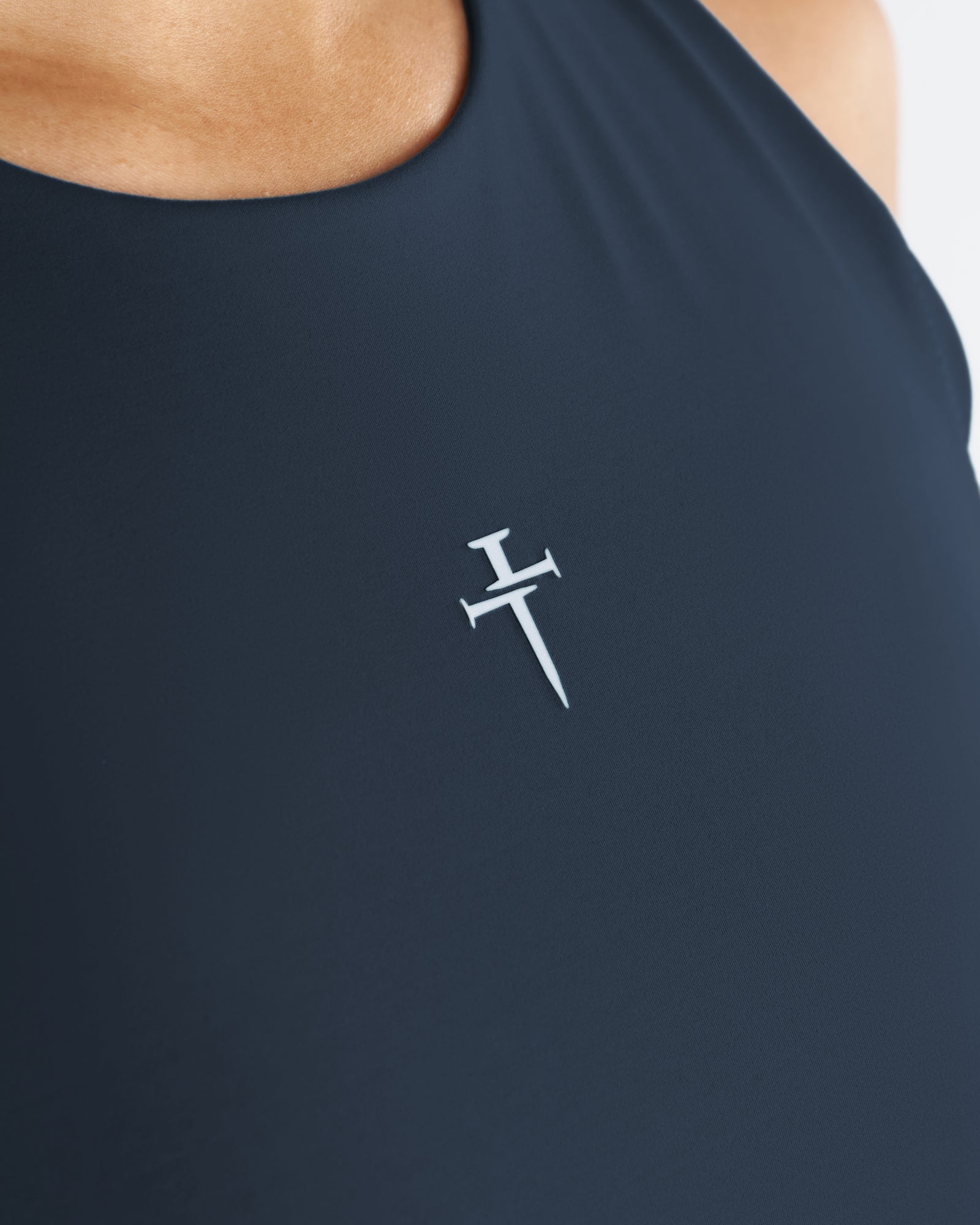 Endura-Train™ Longline Bra - Midnight Navy