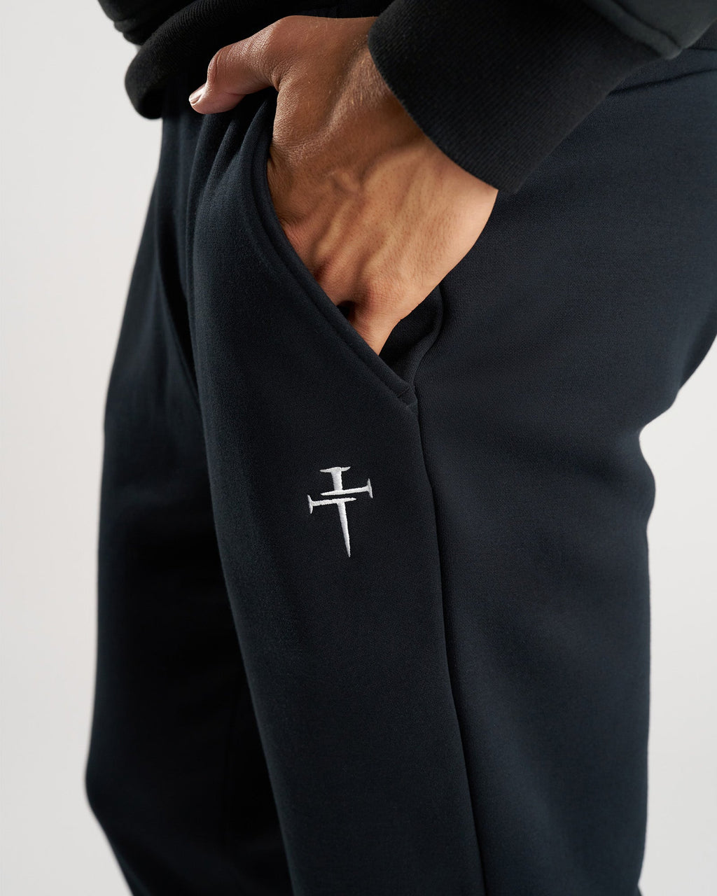 Signature Fleece Sweatpants - Black