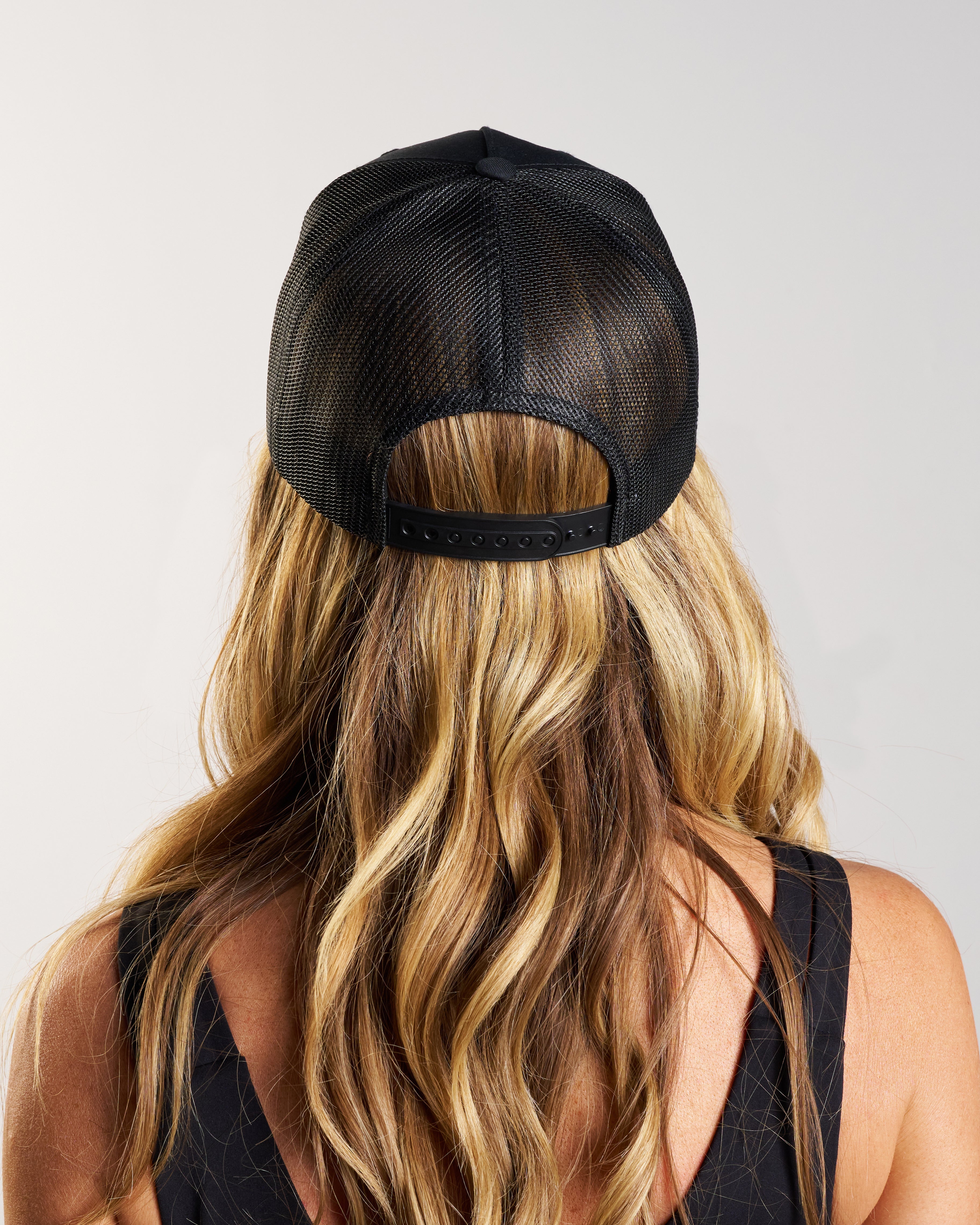 Signature Trucker Hat - Black